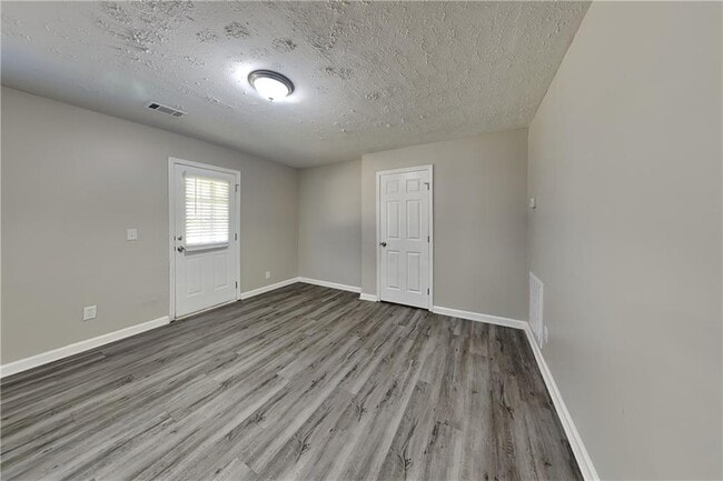 Building Photo - 120 Crestworth Pl