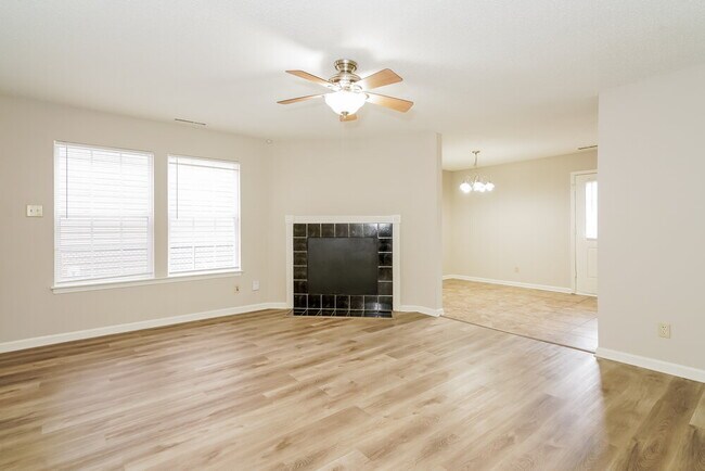 Building Photo - 1278 Kenwood Dr