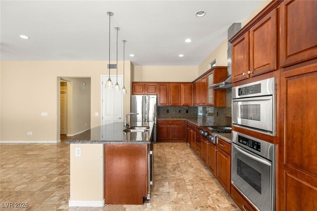 Building Photo - 17 Morninglow Pass