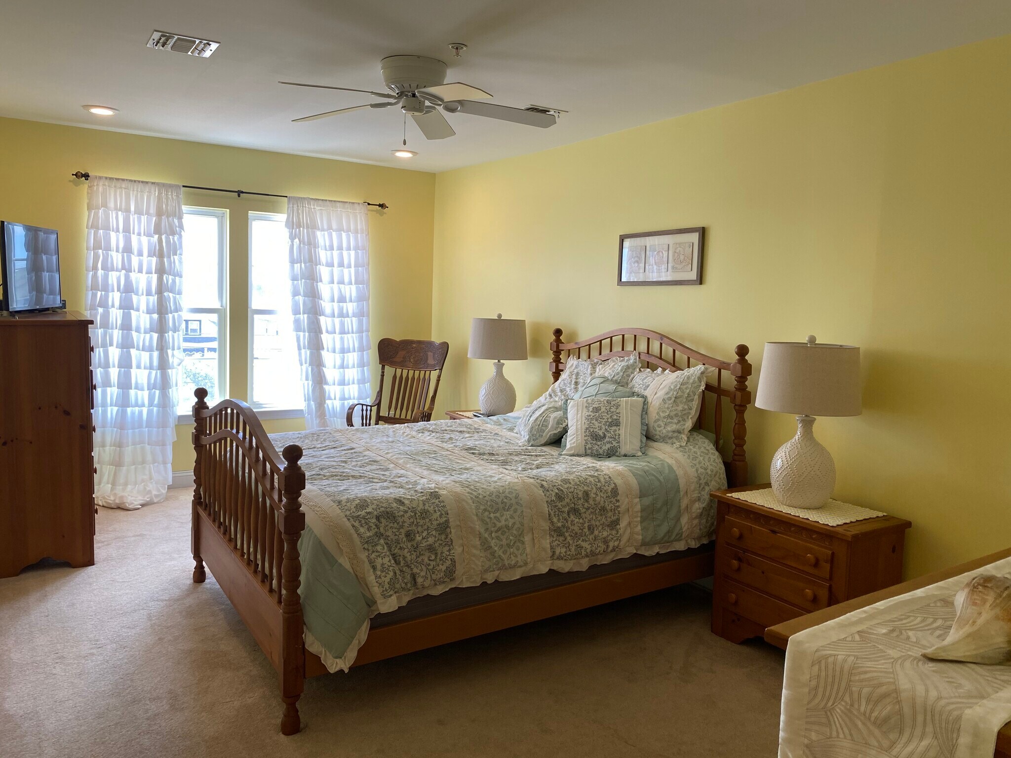 Master Bedroom - 15 Sumner Ave