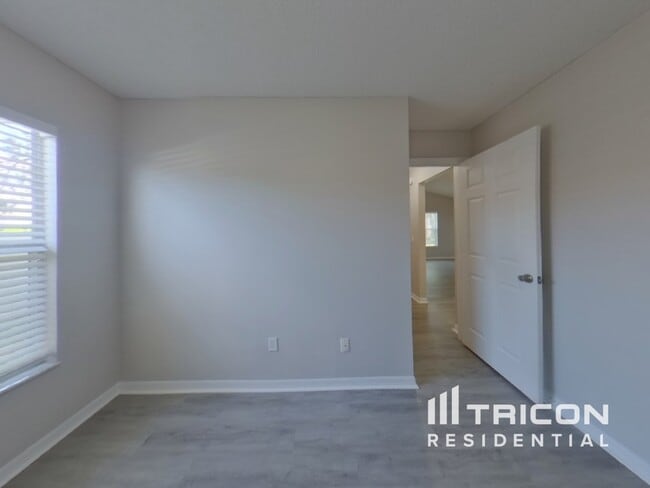 Building Photo - 3222 Crestwood Forest Dr