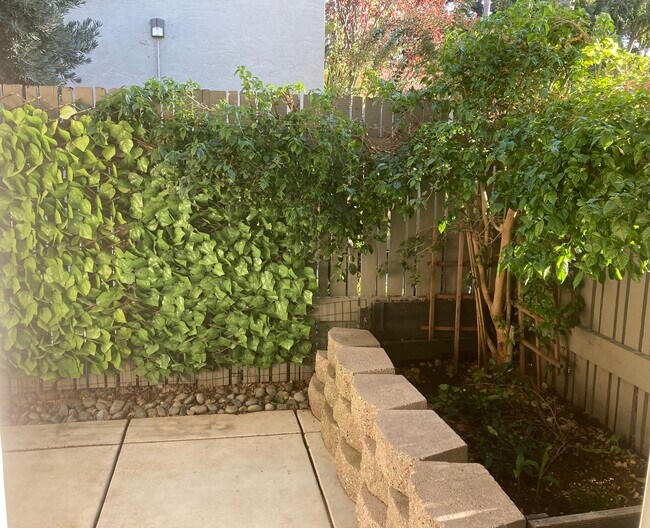 Garden bed extra storage - 1241 Homestead Ave