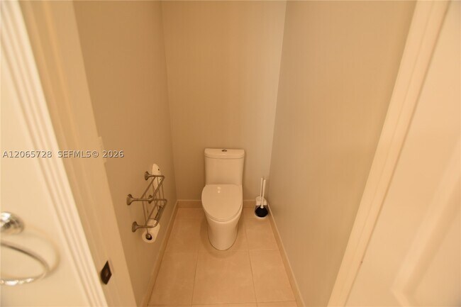 Building Photo - 10086 Noceto Way