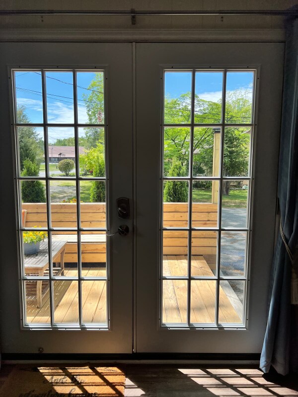 Building Photo - 535 Willow Rd