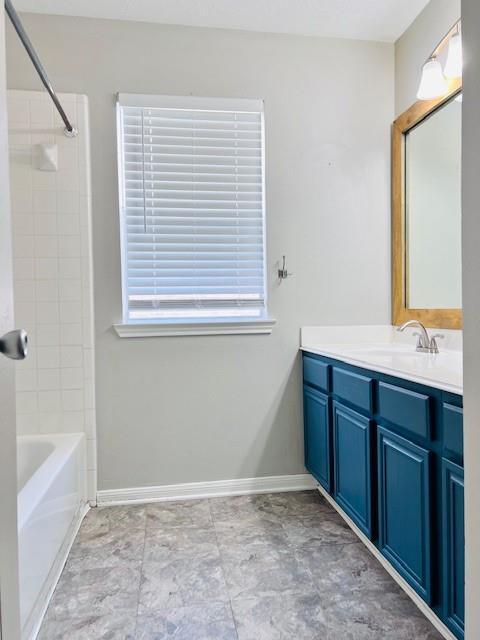 Building Photo - 1809 Village Ct Ln