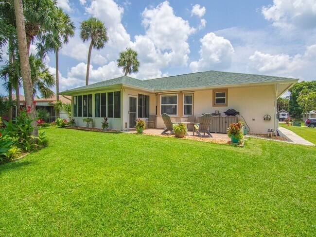 Building Photo - 664 Vocelle Ave