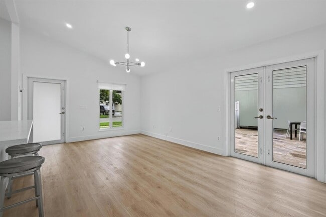 Building Photo - 1271 SW 85th Terrace