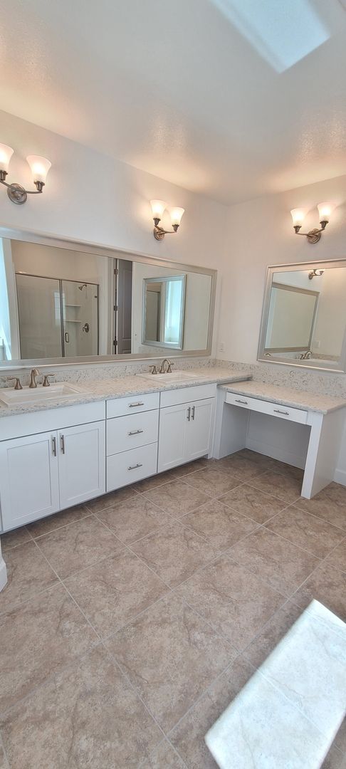 Building Photo - Luxury home in Springlake in Woodland