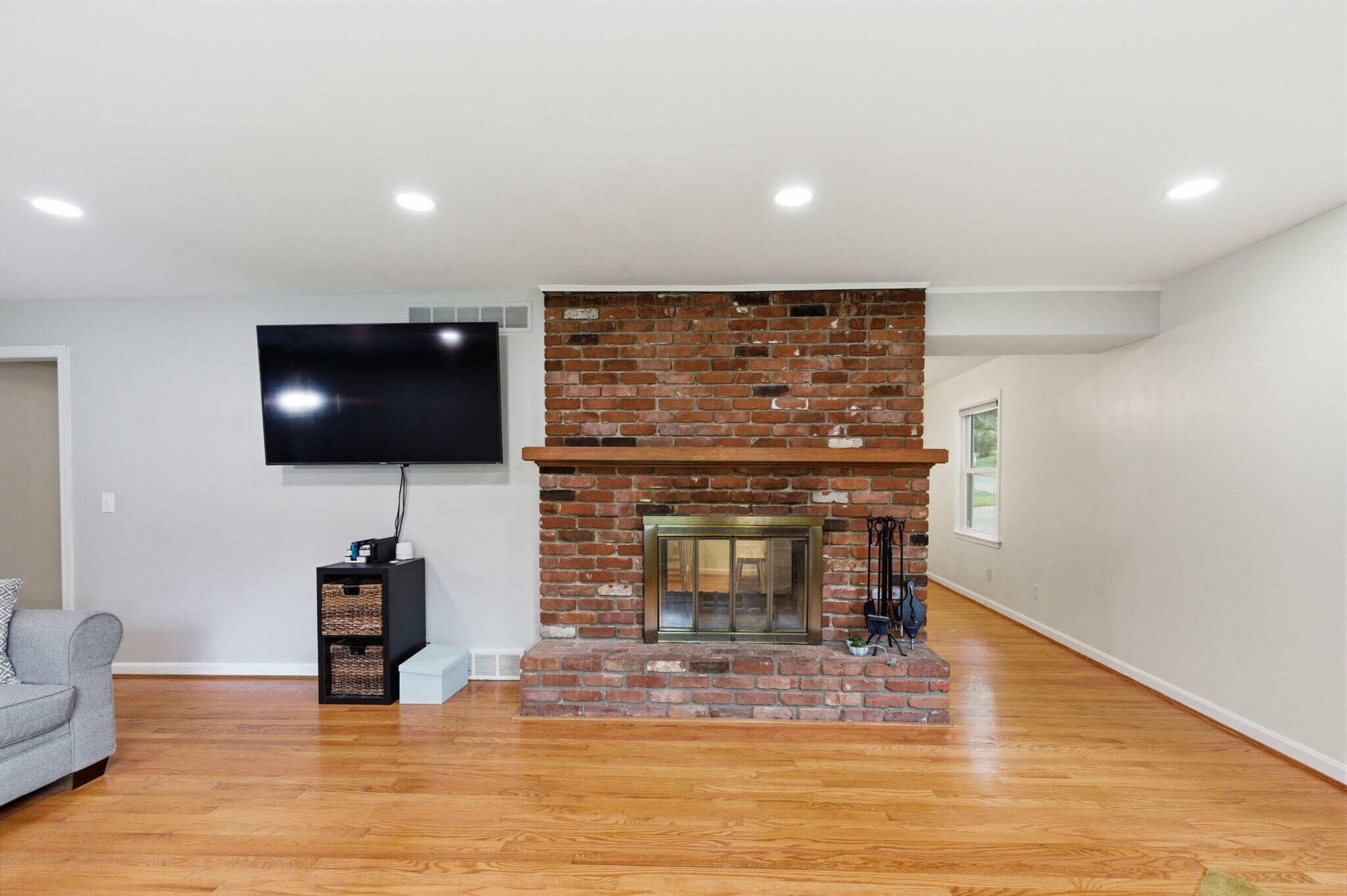 Building Photo - 1204 Forest Ct