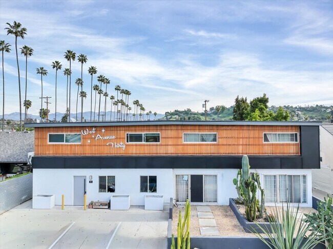 Building Photo - 2561 W Ave 30