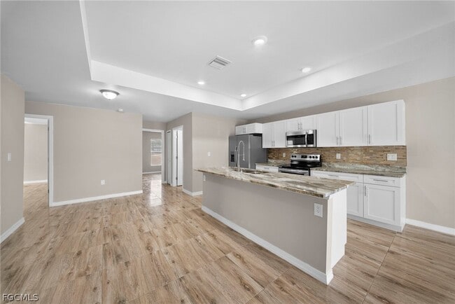 Building Photo - 4716 13th St SW