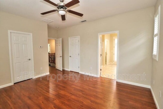 Building Photo - 217 Barnhill Dr