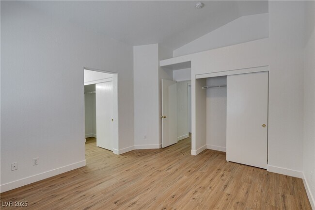 Building Photo - 10046 Catseye Cove Ct