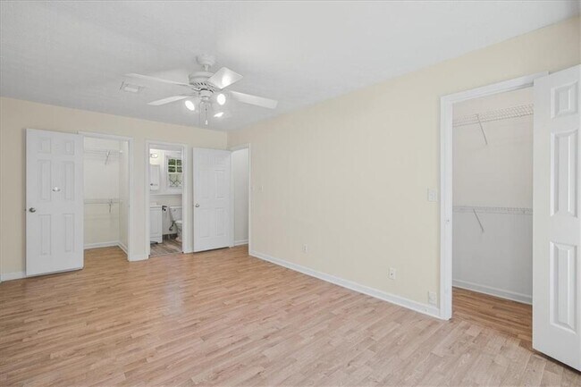 Building Photo - 4921 Heritage Trace Ct