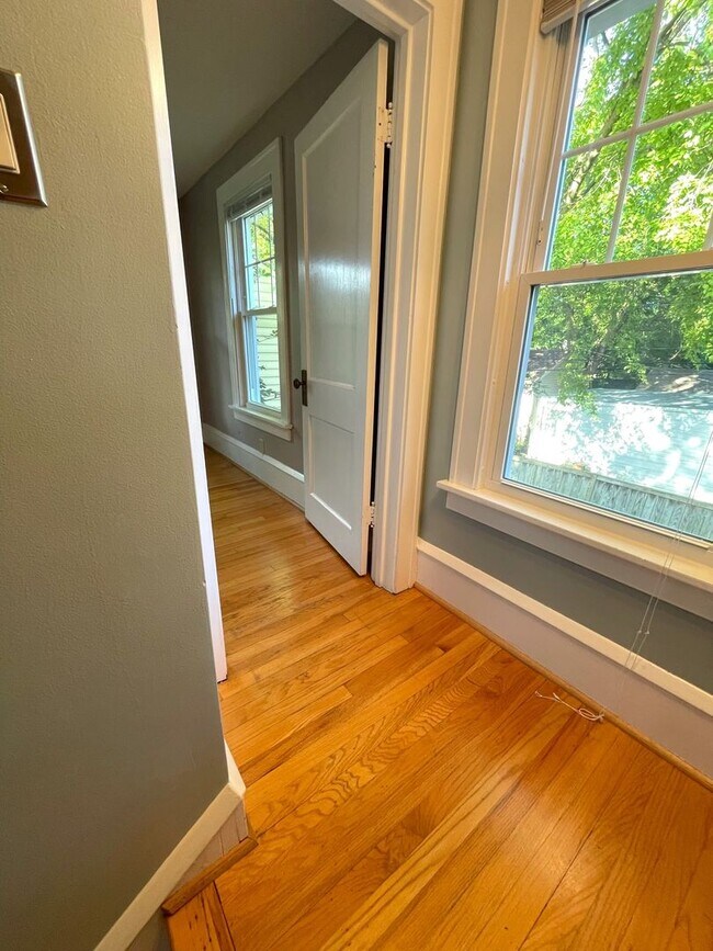 Building Photo - Spacious 3-Bedroom Near U-M Athletic Campus with Parking + Yard
