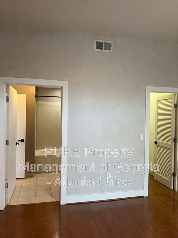 Building Photo - 89 Mangum St SW