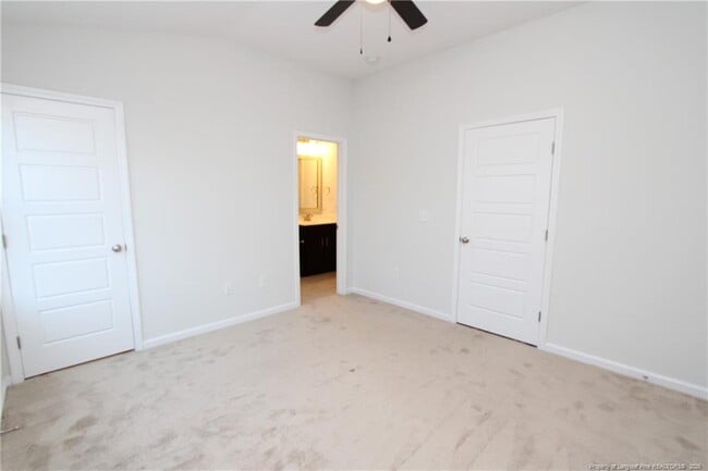 Building Photo - 1245 Russet Ln