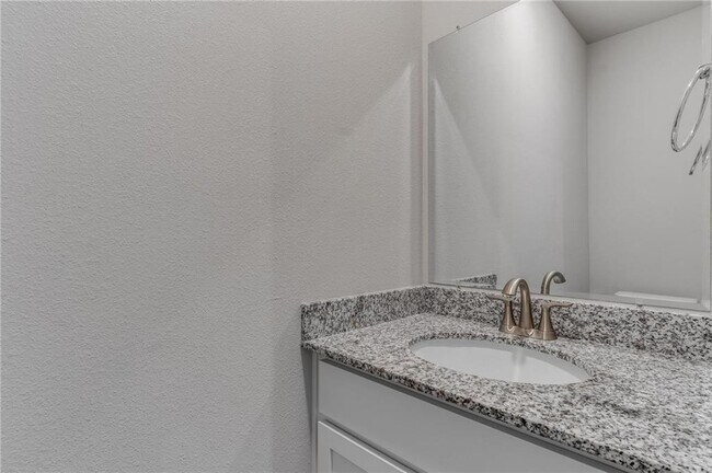 Building Photo - 923 S Nighthawk Ln