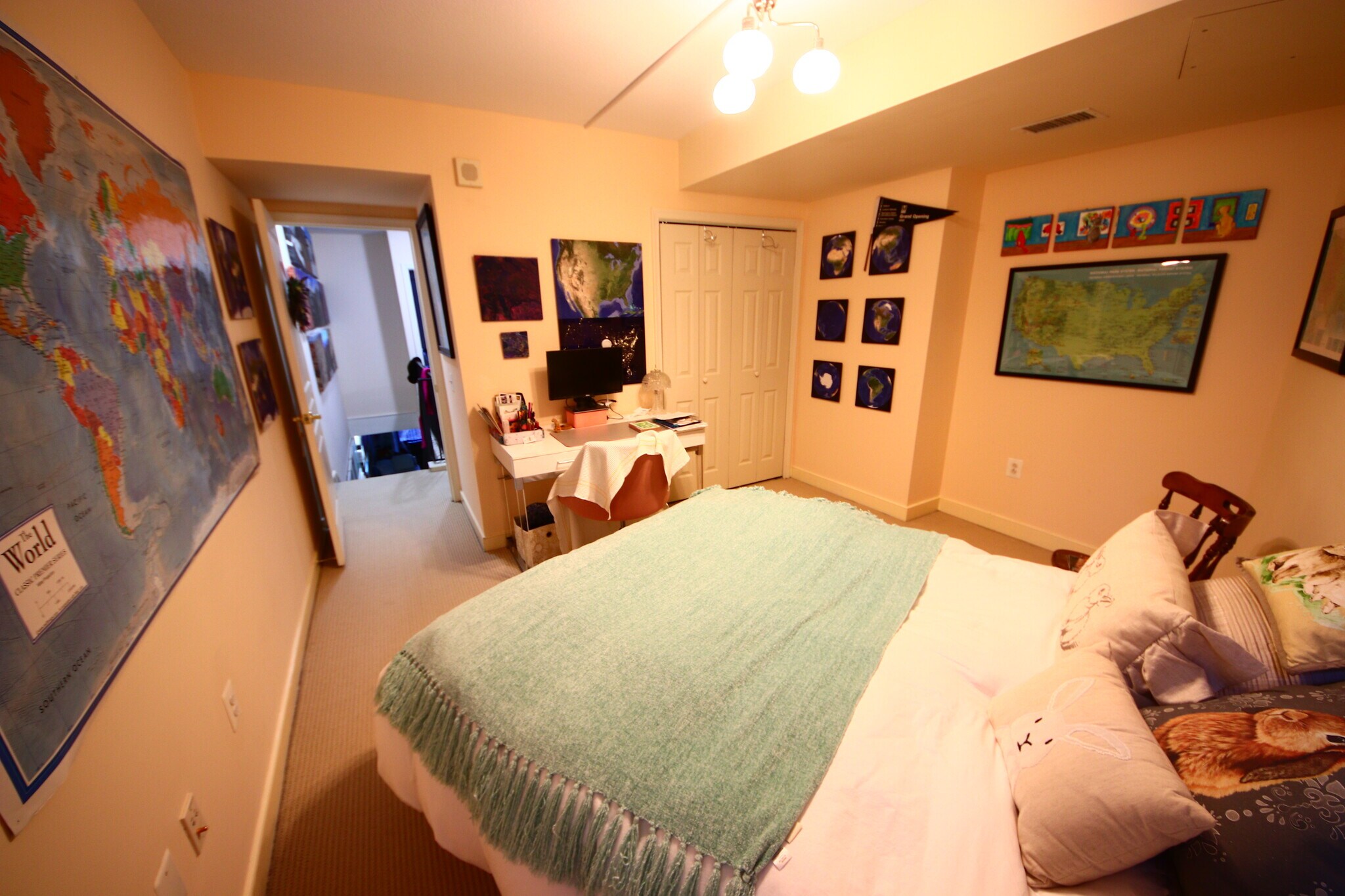 Building Photo - 631 D St NW