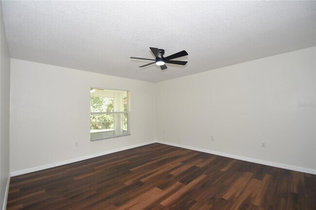 Building Photo - 33 Prattwood Ln