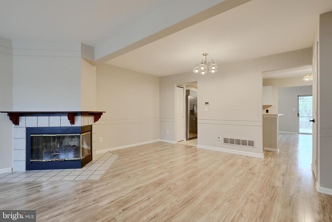 Building Photo - 733 Reedy Cir