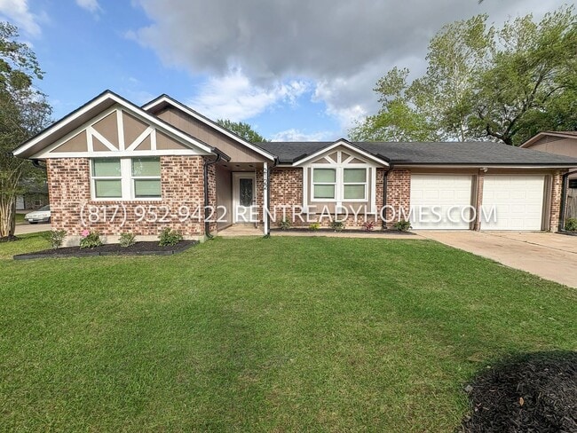 Building Photo - 2122 Bentvine Dr