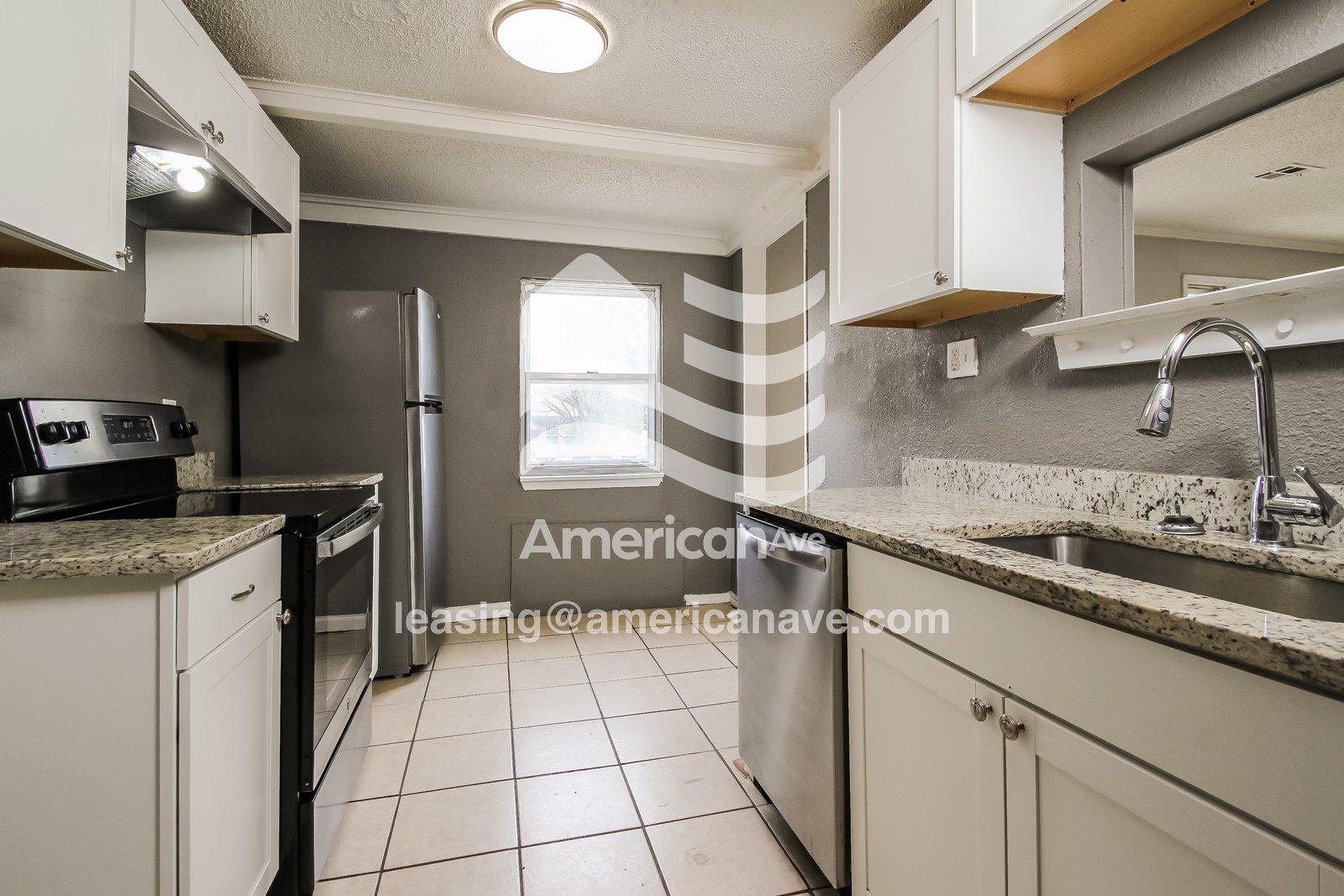 Building Photo - 1416 N Joplin Ave