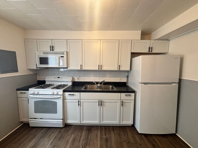 Building Photo - 32057 Cheboygan Ct
