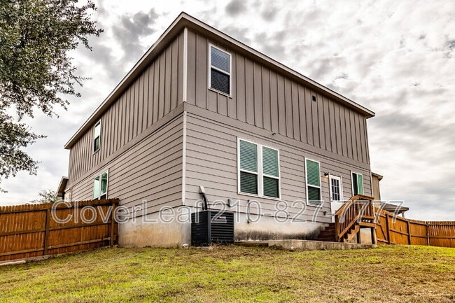 Building Photo - 27429 Emilie Cyn