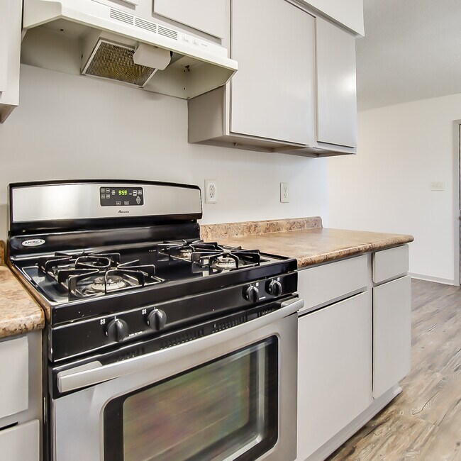 Building Photo - 3BR/1.0BA Single Family - Seagoville
