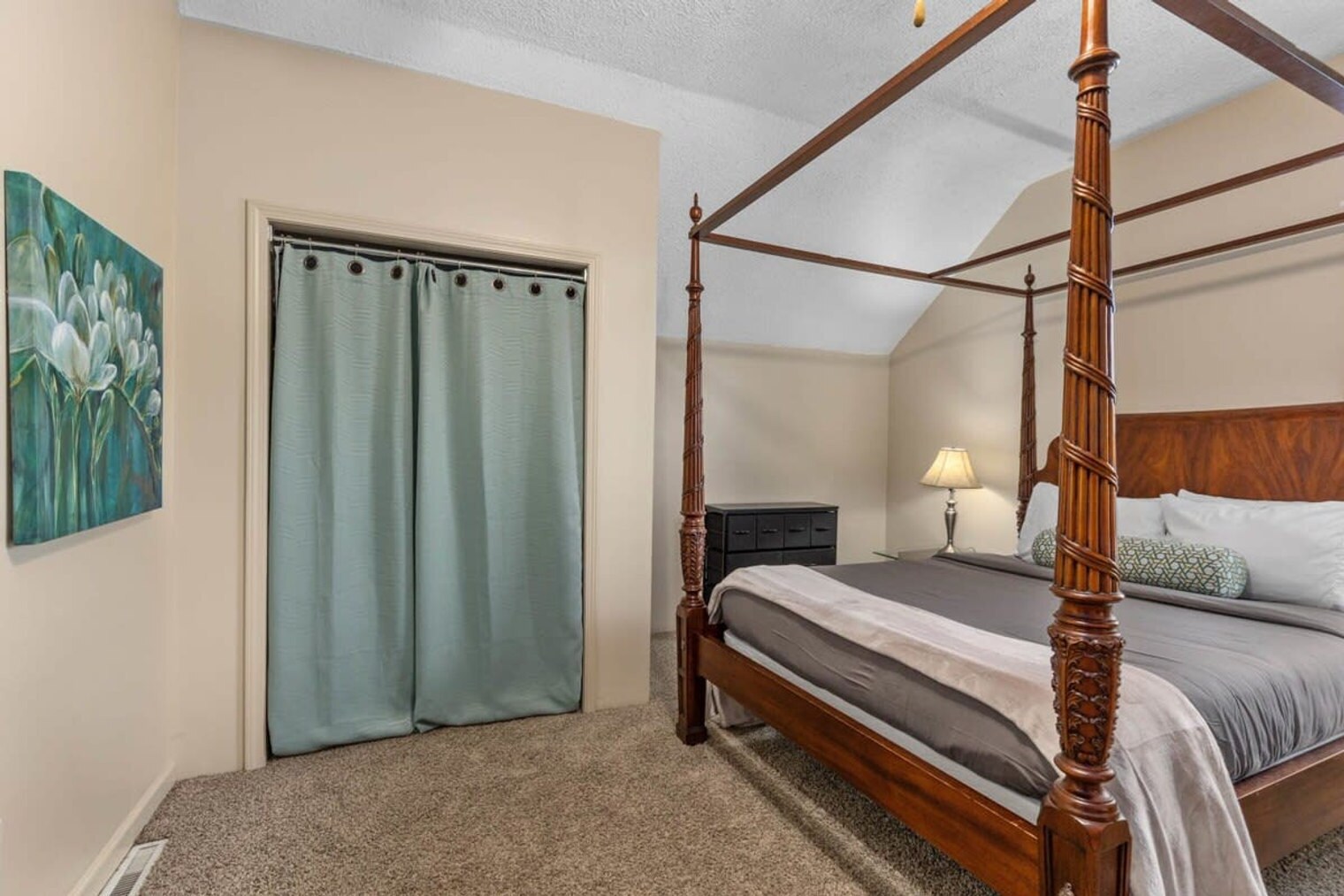 Building Photo - 15 Straight Ave SW