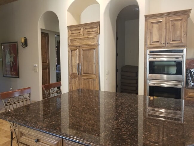 Building Photo - Winter Furnished Rental