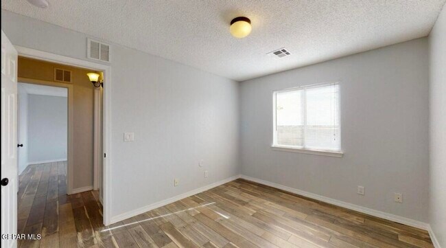 Building Photo - 14424 Jacinto Ramos Ave