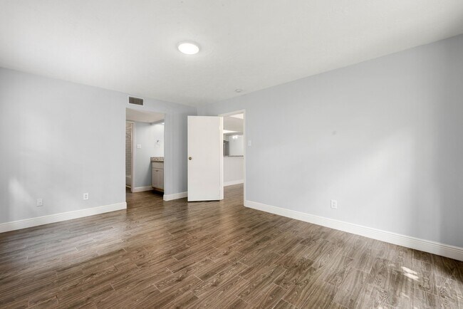 Building Photo - 43 N Cypress Pine Dr