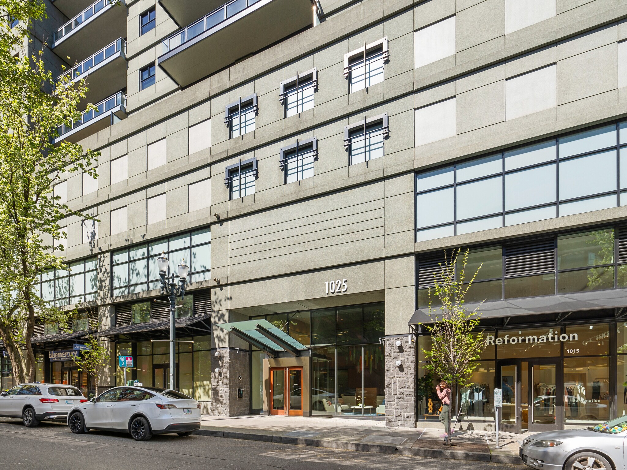 Building Photo - 1025 NW Couch St