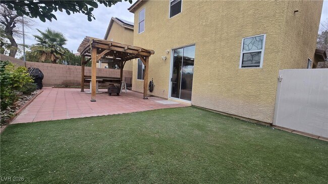 Building Photo - 5205 El Castano Ave