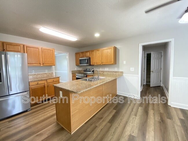 Building Photo - 346 Cresthaven Dr