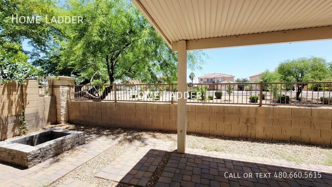 Building Photo - 8151 W Carol Ave