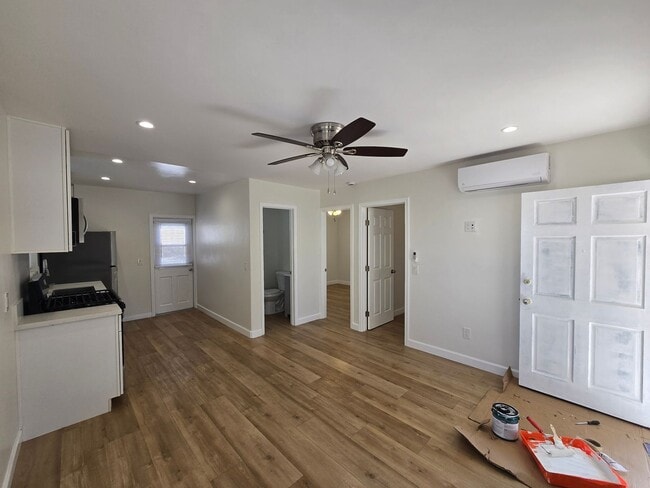 Building Photo - 2866