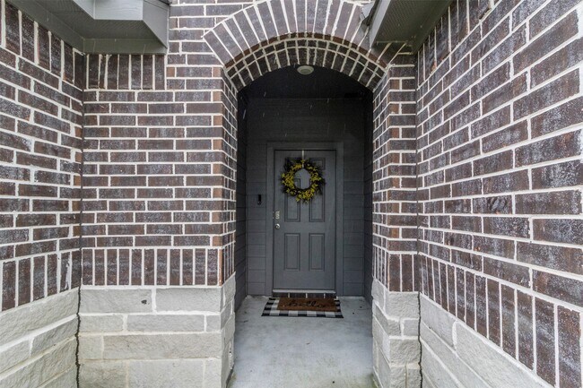 Building Photo - 1008 Llano Trl