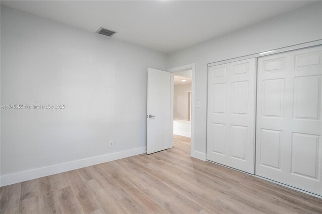 Building Photo - 1691 NE 143rd St