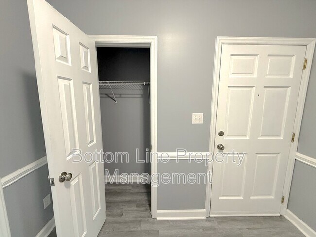 Building Photo - 13446 Cassington Ct