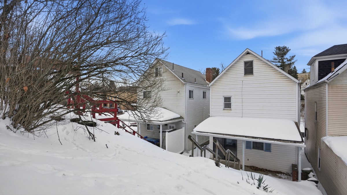 Building Photo - 19 Arnold St