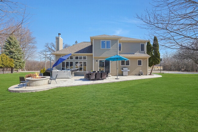 Building Photo - 2655 Molitor Rd
