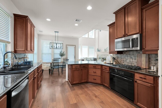 Building Photo - 158 S Vershire Cir