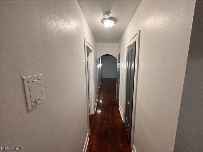 Building Photo - 1340 W 65th St