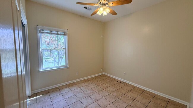 Building Photo - Lovely 3 bedroom, 2 bathroom ranch home in heart of Ballantyne