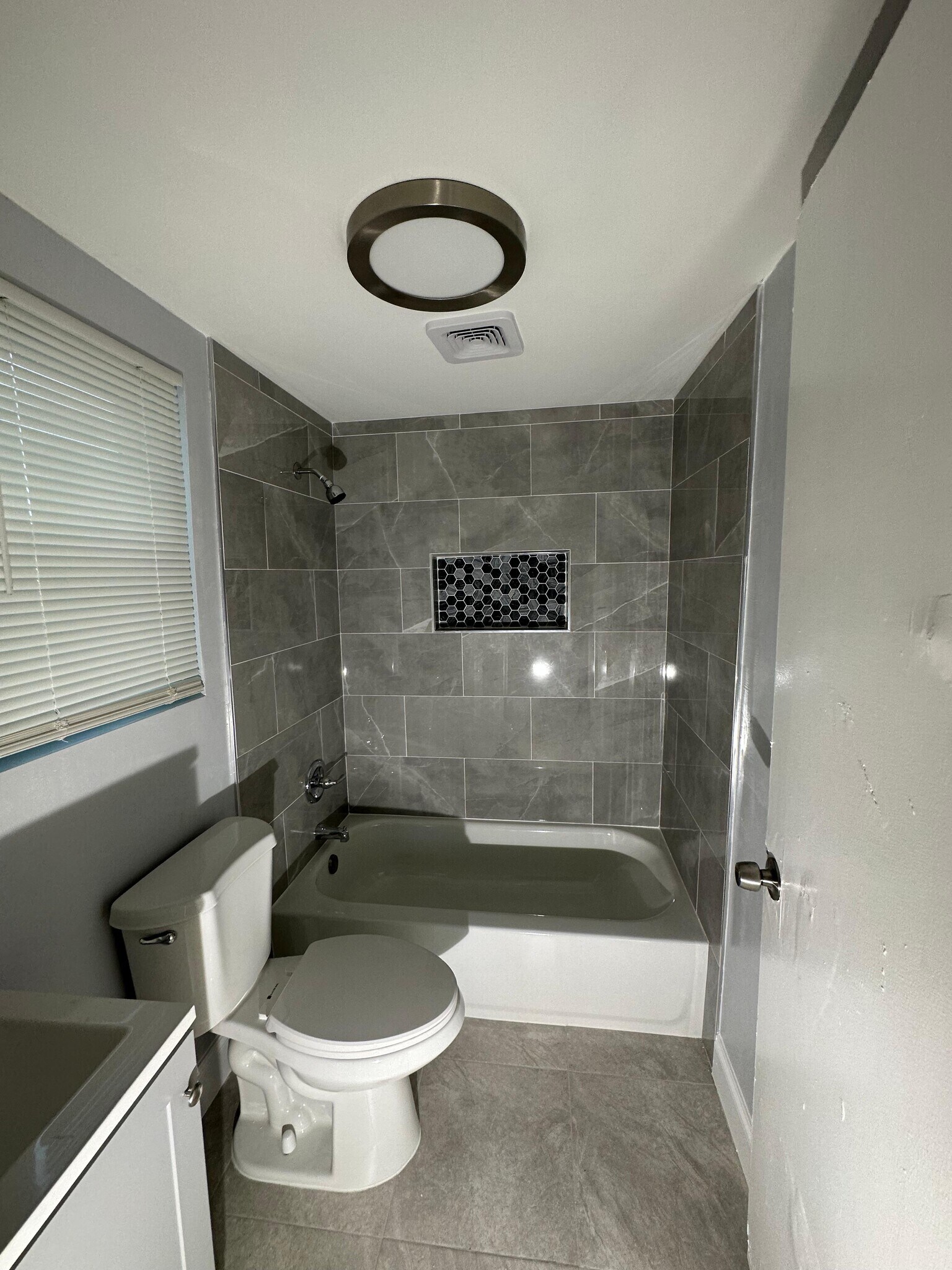 Building Photo - 1039 Phelps St