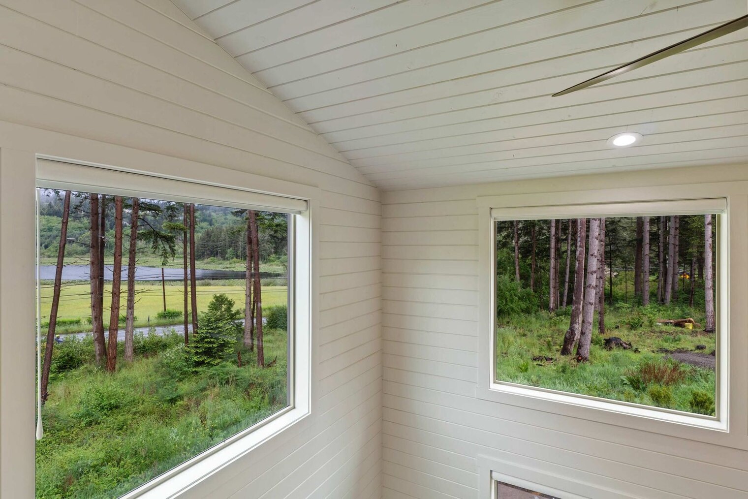 Building Photo - 205 Woodland Dr