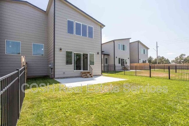 Building Photo - 3574 N Tyler Ct